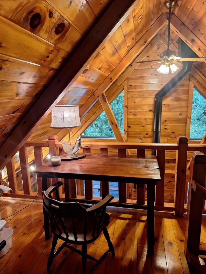 Neshannock Creekside Log Cabin Volant Екстериор снимка